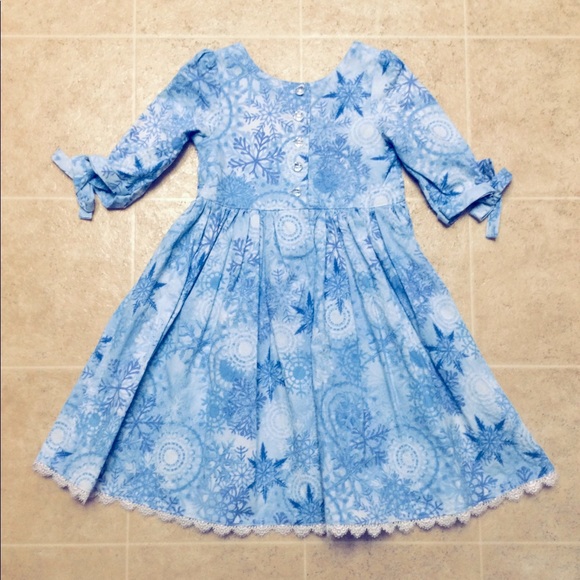 HANDMADE DISNEY PRINCESS ELSA DRESS / COSTUME - Picture 2 of 4